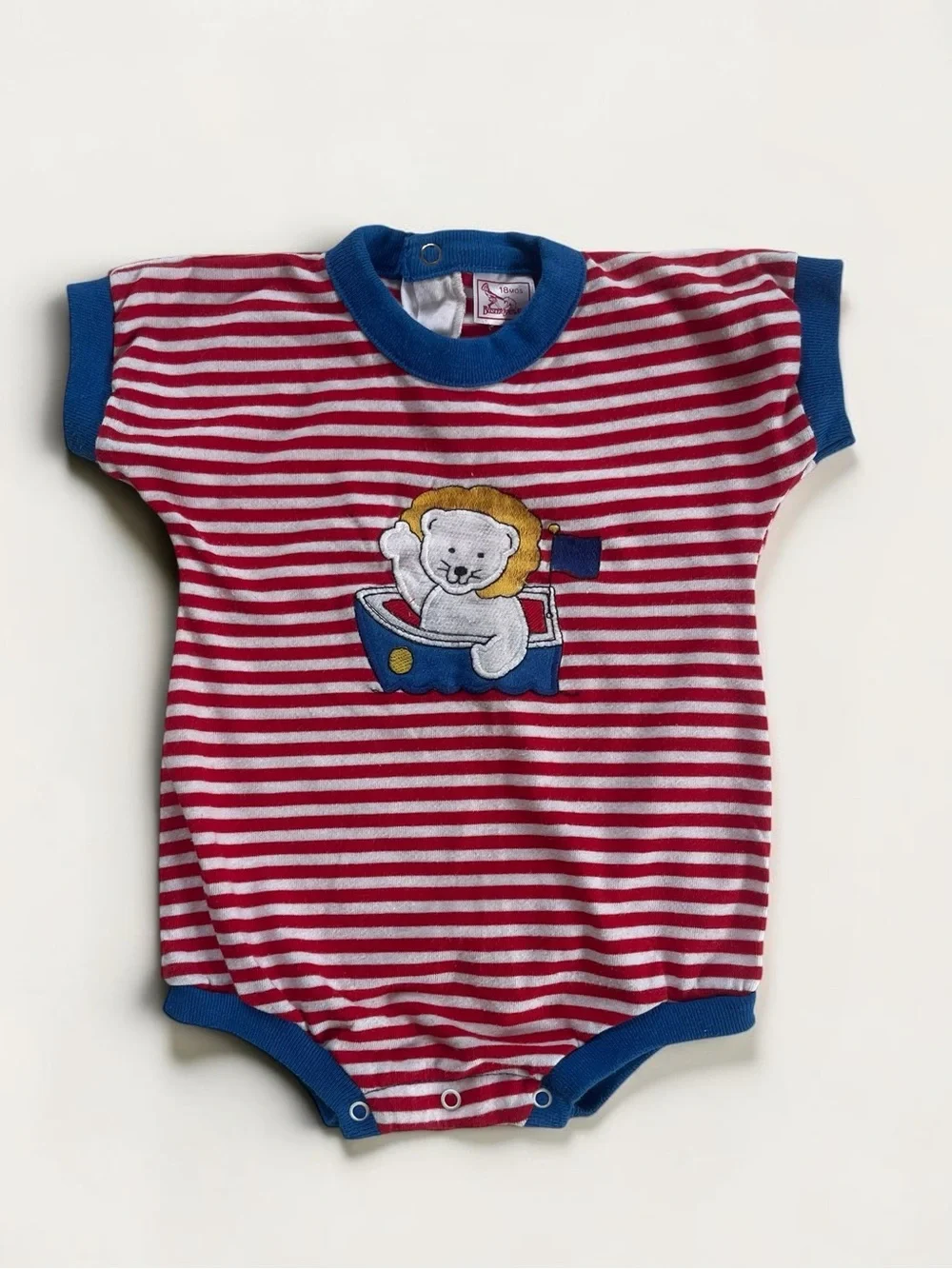 VINTAGE BUSTER BROWN VGUC Embroidered Lion in Boat Colorblock Bubble Romper